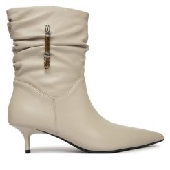 Botki PINKO. Białe botki Pinko, bez wzorów, bez obcasa, na płaskiej podeszwie, bez zapięcia. Za 1,399.00 zł.