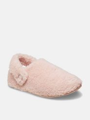 Crocs Kapcie "Classic Cozzzy" w kolorze jasnoróżowym rozmiar: 38/39. Różowe obuwie domowe Crocs, bez wzorów, bez zapięcia. Za 171.68 zł.