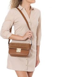 Lia Biassoni Skórzana torebka "Camoscio" w kolorze jasnobrązowym - 24 x 16 x 7 cm rozmiar: onesize. Brązowe torby na ramię Lia Biassoni, bez wzorów, z materiału, na ramię, bez dodatków. Za 295.99 zł.