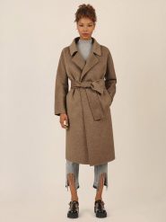 APART Płaszcz przejściowy w kolorze karmelowym rozmiar: 38. Brązowe płaszcze Apart, bez wzorów, z wełny, bez kaptura. Za 543.99 zł.