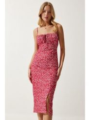 Happiness Istanbul Sukienka w kolorze koralowym rozmiar: 40. Czerwone sukienki Happiness Istanbul, bez wzorów, bez kołnierzyka, bez ramiączek, midi. Za 60.99 zł.