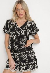 Czarna Bawełniana Bluzka z Ozdobnym Haftem Selselina. Czarne bluzki Born2be, l, bez wzorów, z bawełny, eleganckie, bez kołnierzyka, bez ramiączek. W wyprzedaży za 93.49 zł.