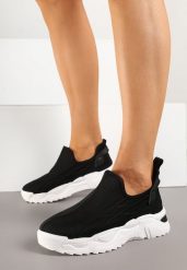 Czarne Wsuwane Buty Sportowe Sneakersy z Siateczki z Tłoczeniami Nusellia. Czarne obuwie sportowe Born2be, z jeansu, bez zapięcia. Za 44.99 zł.