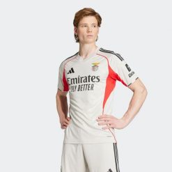 Koszulka piłkarska Benfica 25/26 wyjazdowa. Bluzki Adidas, s, bez wzorów, sportowe, bez kołnierzyka, bez ramiączek. Za 439.99 zł.