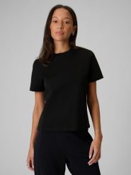 4F T-shirt regular gładki damski - czarny L. Czarne t-shirty 4f, l, bez wzorów, z materiału, bez kołnierzyka, bez ramiączek. Za 79.99 zł.