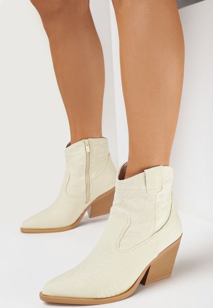 Beżowe Botki Kowbojki na Ściętym Słupku Meshia. Brązowe botki Born2be, bez wzorów, bez obcasa, na obcasie, bez zapięcia. Za 79.99 zł.