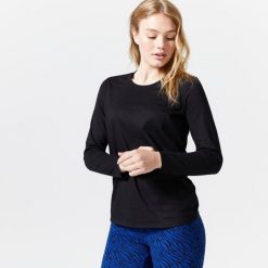 Koszulka z długim rękawem damska Domyos Gym & Pilates 100. Czarne bluzki NYAMBA, s, bez wzorów, z bawełny, sportowe, bez kołnierzyka, bez ramiączek. Za 39.99 zł.