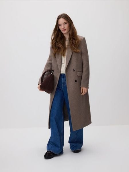 Płaszcz z dodatkiem wełny - brązowy. Brązowe płaszcze Reserved, l, bez wzorów, z tkaniny, bez kaptura. Za 279.99 zł.