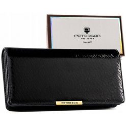 Lakierowany portfel damski ze skóry ekologicznej w czarnym kolorze zamykany na zatrzask i suwak PTN 005-NF8Peterson. Czarne portfele Peterson, bez wzorów, z lakierowanej skóry. Za 65.99 zł.