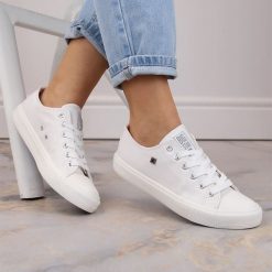 Białe tenisówki półtrampki eko skóra Big Star V274869. Białe trampki Big Star, bez wzorów, ze skóry ekologicznej, bez zapięcia. Za 189.99 zł.