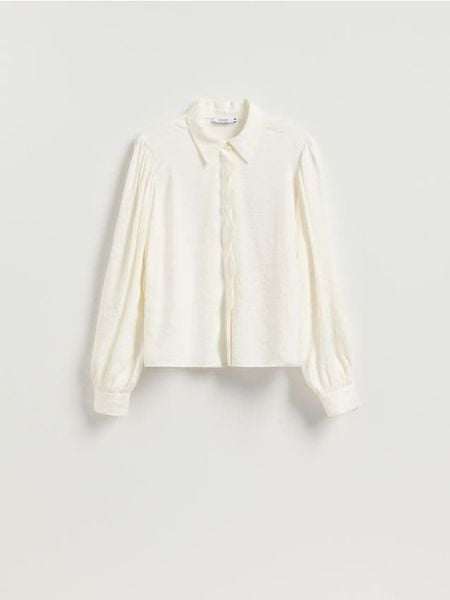 Koszula z modalem - złamana biel. Koszule Reserved, l, bez wzorów, z tkaniny, bez kołnierzyka, bez ramiączek. Za 149.99 zł.