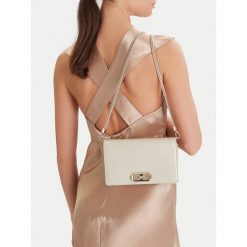 Torebka Nine West. Torebki klasyczne Nine West, bez wzorów, bez dodatków. Za 219.99 zł.