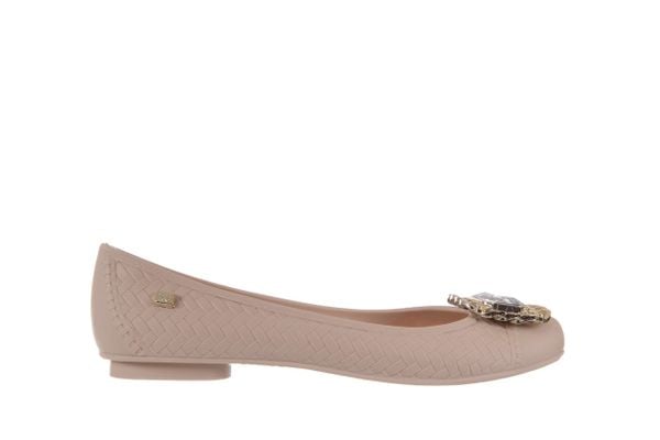 Baleriny T&G Fashion 11-086 Beige, Beż, Guma - 37. Brązowe baleriny TG, bez wzorów, z gumy, bez obcasa. W wyprzedaży za 26.10 zł.