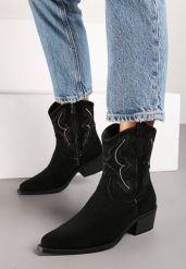 Czarne Botki na Słupku w Stylu Kowbojek z Tłoczoną Cholewką Mialithe. Czarne botki Renee, bez wzorów, z jeansu, bez obcasa, na obcasie, bez zapięcia. Za 159.99 zł.