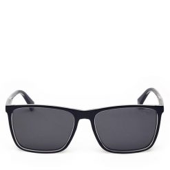 Okulary przeciwsłoneczne Polaroid. Czarne okulary przeciwsłoneczne Polaroid, bez wzorów. Za 139.99 zł.