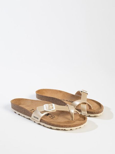 BACKSUN Japonki "Miami" w kolorze złotym rozmiar: 37. Żółte klapki Backsun, bez wzorów, z otwartym noskiem, bez obcasa. Za 149.95 zł.