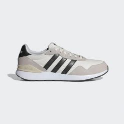 Buty Run 60s 4.0. Białe trekkingi Adidas, trekkingowe. Za 259.00 zł.