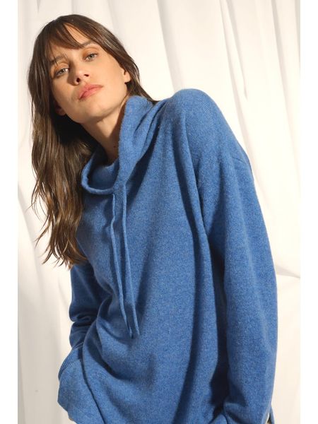 Just Cashmere Kaszmirowy golf "Melrose" w kolorze niebieskim rozmiar: M. Niebieskie golfy Just Cashmere, m, bez wzorów, z kaszmiru, bez ramiączek. Za 413.99 zł.