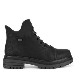 Botki Rieker. Czarne botki Rieker, bez wzorów, bez obcasa, na płaskiej podeszwie, bez zapięcia. Za 303.99 zł.