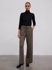 BGN Spodnie w kolorze beżowo-czarnym rozmiar: 36. Brązowe spodnie materiałowe BGN, na co dzień, bez wzorów, z materiału. Za 152.26 zł.