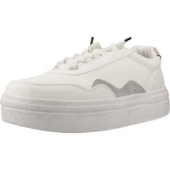 Buty HEY DUDE HUDSON LIFT METALLIC Biały. Białe trekkingi PRO BRANDS, ze skóry, trekkingowe. Za 292.99 zł.