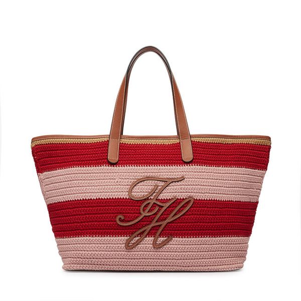 Torebka Tommy Hilfiger. Torebki klasyczne TOMMY HILFIGER, bez wzorów, bez dodatków. Za 849.99 zł.