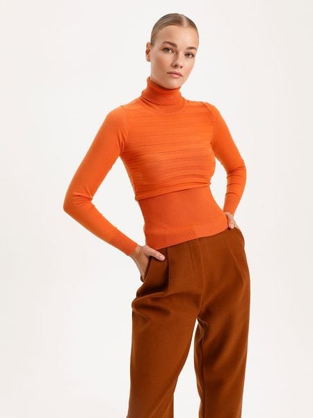 BGN Golf w kolorze pomarańczowym rozmiar: 40. Pomarańczowe golfy BGN, bez wzorów, bez ramiączek. Za 113.90 zł.