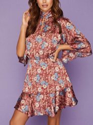 Milan Kiss Sukienka w kolorze brązowo-niebieskim ze wzorem rozmiar: S. Brązowe sukienki Milan Kiss, s, bez wzorów, bez kołnierzyka, bez ramiączek, mini. Za 110.04 zł.