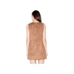 Sukienka VT071 Brąz. Brązowe sukienki Venaton, na co dzień, xl, bez wzorów, z tkaniny, bez kołnierzyka, bez ramiączek, proste. Za 139.00 zł.