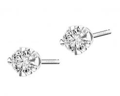 Kolczyki z białego złota z brylantami - serca - 0,24 ct - próba 585. Białe kolczyki Apart, z brylantem, złote. Za 3,090.00 zł.