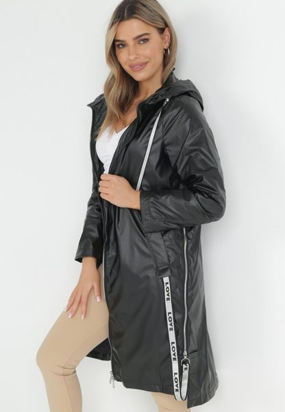 Czarny Płaszcz za Kolano z Kapturem Katine. Czarne płaszcze Born2be, l, z aplikacjami, z kapturem. Za 99.99 zł.