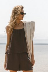 TOP BELLA CZEKOLADOWY S - Flawless. Brązowe topy Flawless, s, bez wzorów, ze skóry, bez kołnierzyka, bez ramiączek. Za 229.00 zł.