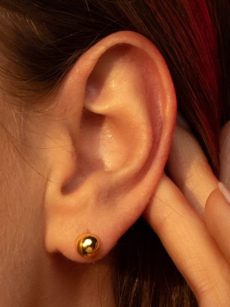 OR ÉCLAT Złote kolczyki-wkrętki "Puce" rozmiar: onesize. Czerwone kolczyki OR ÉCLAT, złote. Za 196.70 zł.