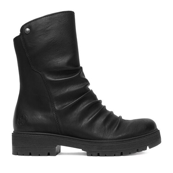Botki Rieker. Czarne botki Rieker, bez wzorów, bez obcasa, na płaskiej podeszwie, bez zapięcia. Za 389.99 zł.