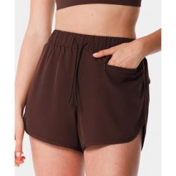Lekkie szorty dla kobiet sportowe z kieszonką Carpatree Balletcore. Brązowe obuwie sportowe Carpatree, bez zapięcia, na fitness i siłownię. Za 179.99 zł.