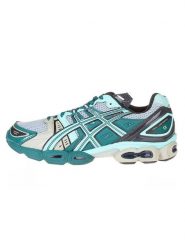 Asics Sneakersy ze wzorem rozmiar: 44. Trampki Asics, bez wzorów, z materiału, bez zapięcia. Za 339.00 zł.
