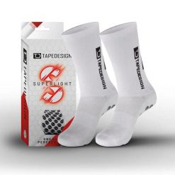 Skarpetki Tape Design Allround Superlight. Białe skarpety TAPEDESIGN, z aplikacjami, z bawełny. Za 131.35 zł.