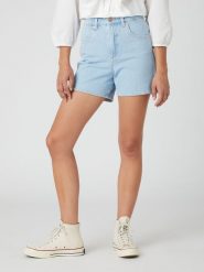 DAMSKIE SZORTY WRANGLER DONNA CLOUD NINE 112332447. Szorty Wrangler, bez wzorów. Za 189.99 zł.