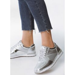 Srebrne Buty Sportowe Gamely. Szare obuwie sportowe Born2be, bez zapięcia. Za 79.99 zł.