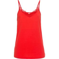 Top z dżerseju z koronką bonprix truskawkowy. Czerwone topy bonprix, bez wzorów, z dżerseju, bez kołnierzyka, bez ramiączek. Za 44.99 zł.