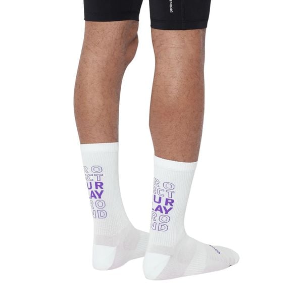 Skarpetki Circle Sportswear Speedy High 2. Brązowe skarpety CIRCLE SPORTSWEAR, bez wzorów, z poliamidu. Za 140.50 zł.