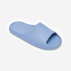 Klapki basenowe Nabaiji 500 Style. Niebieskie klapki NABAIJI, bez wzorów, z materiału, bez obcasa. Za 59.99 zł.