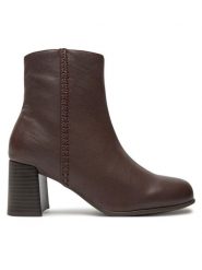 Clarks Botki Keirsta Faye 26180038 Brązowy. Brązowe botki Clarks, bez wzorów, ze skóry, bez obcasa, na słupku, bez zapięcia. Za 499.99 zł.
