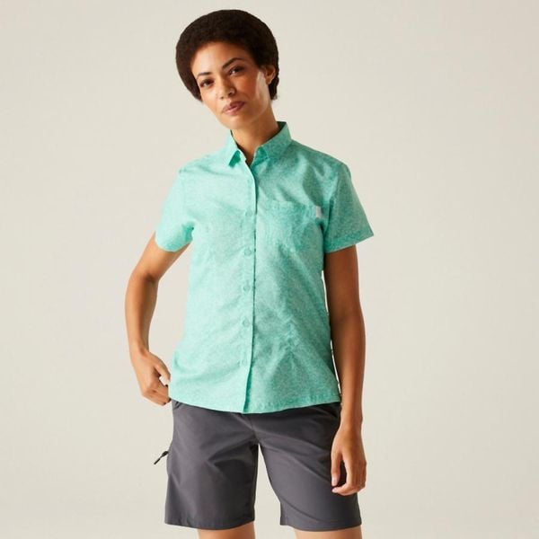 Koszula damska Regatta Mindano VIII. Niebieskie koszule Regatta, m, bez wzorów, z materiału, eleganckie, bez kołnierzyka, bez ramiączek. Za 68.25 zł.