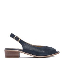 Sandały Go Soft. Niebieskie sandały GO SOFT, bez wzorów, bez obcasa, na słupku, bez zapięcia. Za 169.99 zł.