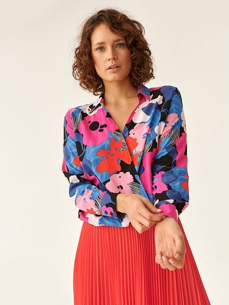 TATUUM Bluzka w kolorze niebiesko-różowym rozmiar: 40. Niebieskie bluzki Tatuum, s, bez wzorów, z wiskozy, klasyczne, bez kołnierzyka, bez ramiączek. Za 131.12 zł.