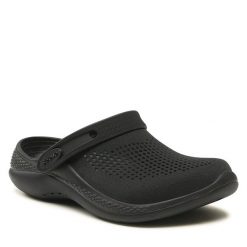 Klapki Crocs. Czarne klapki Crocs, bez wzorów, bez obcasa. Za 219.99 zł.
