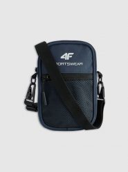 4F Saszetka - granatowa Uniwersalny. Niebieskie torby na ramię 4f, bez wzorów, z materiału, eleganckie, na ramię, bez dodatków. Za 69.99 zł.