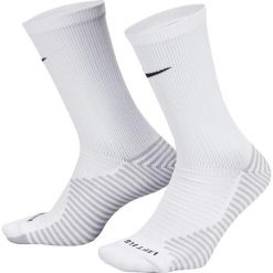 Skarpety sportowe uniseks Nike Strike Crew WC22. Białe skarpety Nike, bez wzorów. Za 50.99 zł.