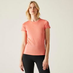 Koszulka sportowa damska Fingal Edition szybkoschnąca. Czerwone koszulki sportowe Dare 2b, bez wzorów, bez ramiączek, trekkingowe. Za 140.00 zł.